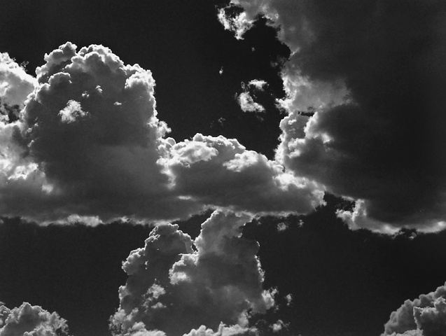 Horizontal Cloud Center Cloud